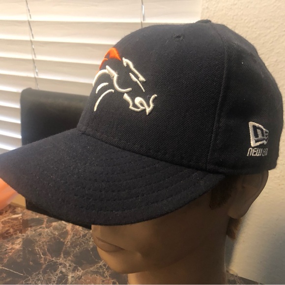 New Era NFL Denver Bronco Men’s Black Red Baseball Hat Size 7 1/4 - Picture 3 of 10